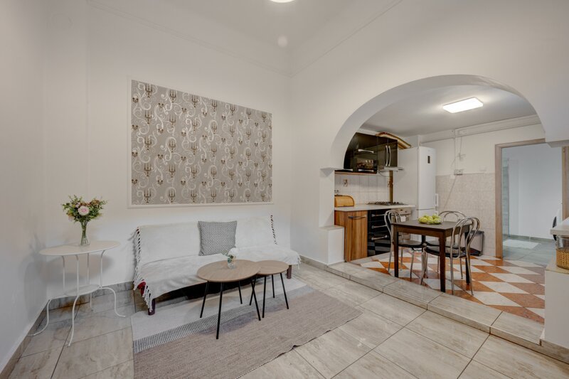 Vitan Casa interbelica cu farmec, in apropiere de Mall Vitan