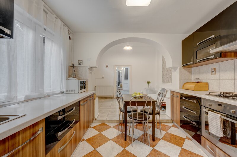 Vitan Casa interbelica cu farmec, in apropiere de Mall Vitan